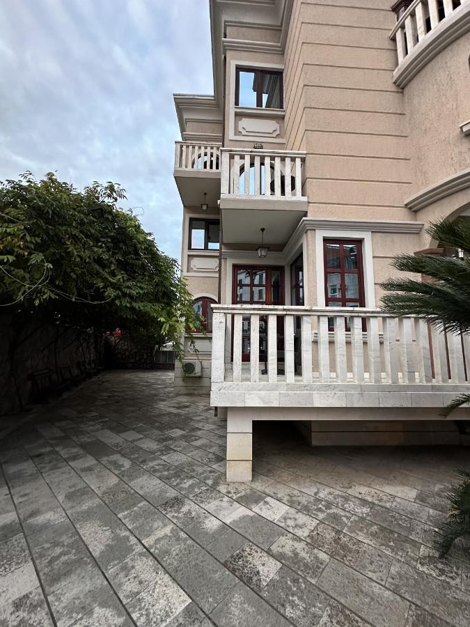 Beatrix Lux Hotel Budva Exterior foto