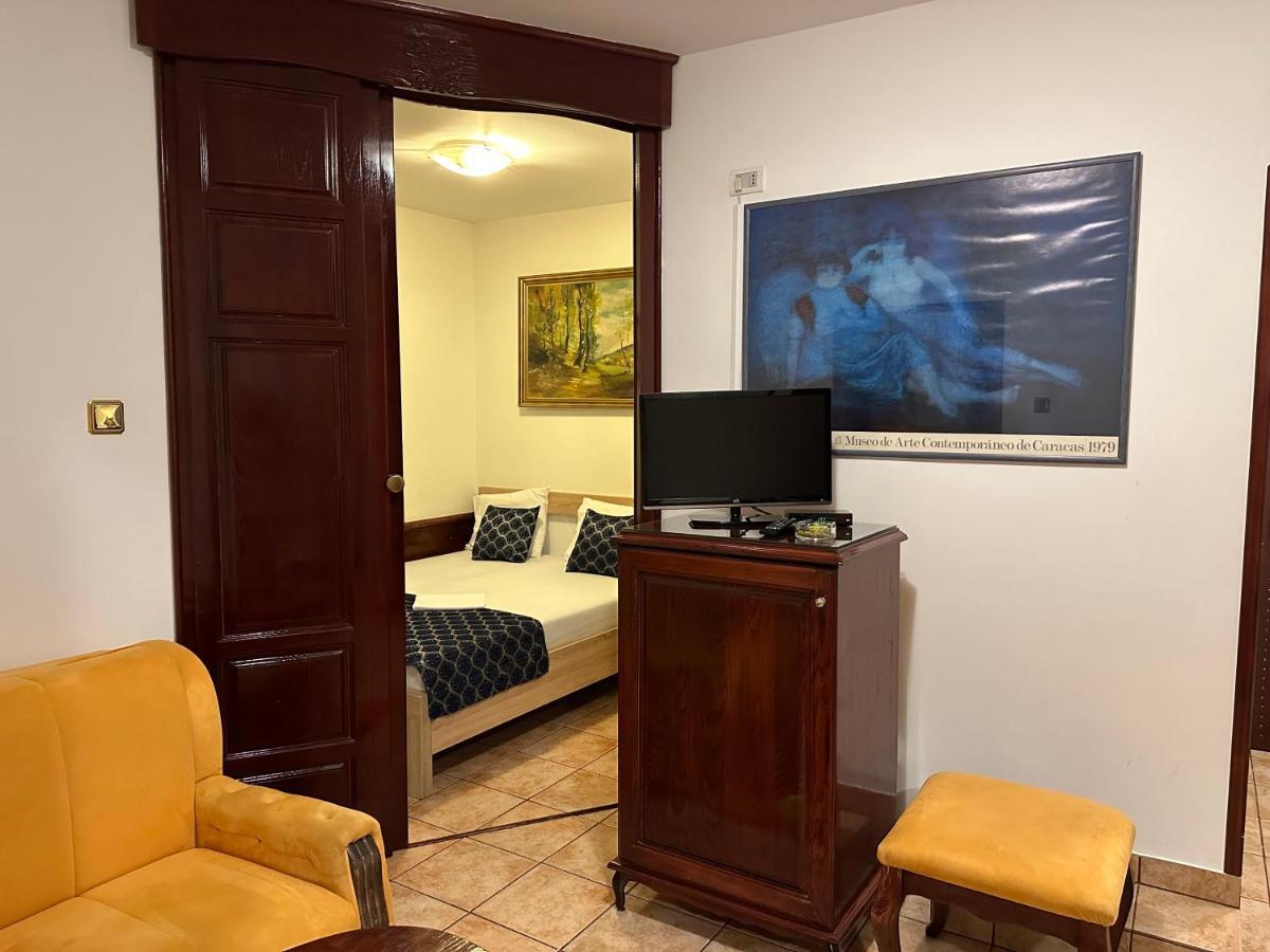 Beatrix Lux Hotel Budva Exterior foto