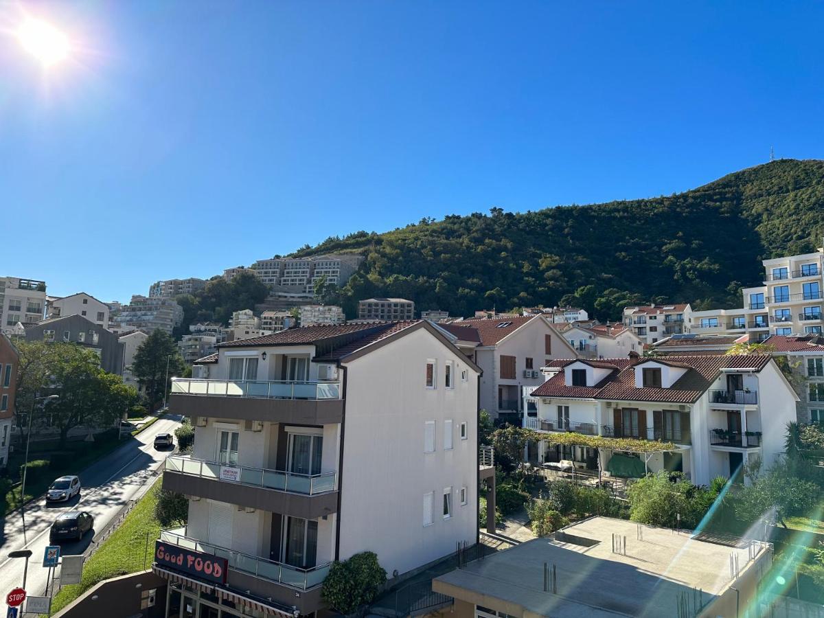 Beatrix Lux Hotel Budva Exterior foto