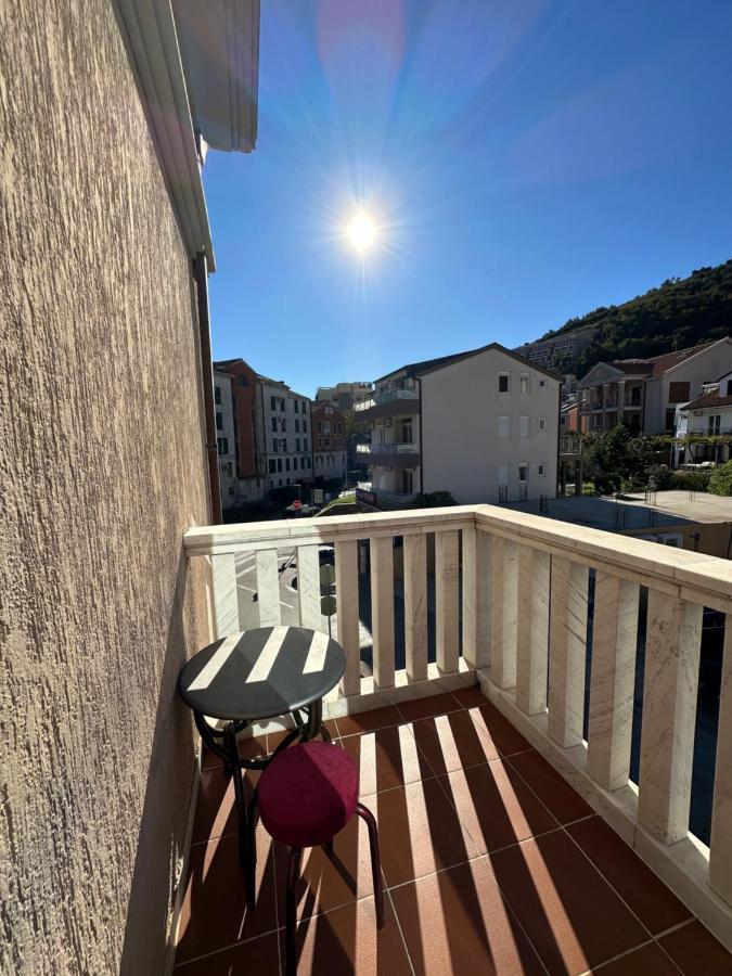 Beatrix Lux Hotel Budva Exterior foto